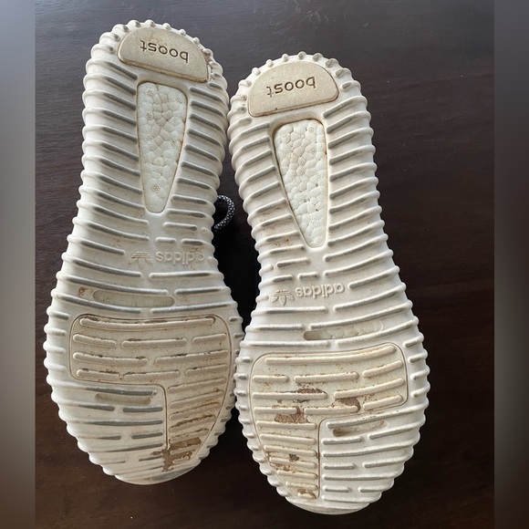 Yeezy Turtle Dove 12 - Picture 4 of 6